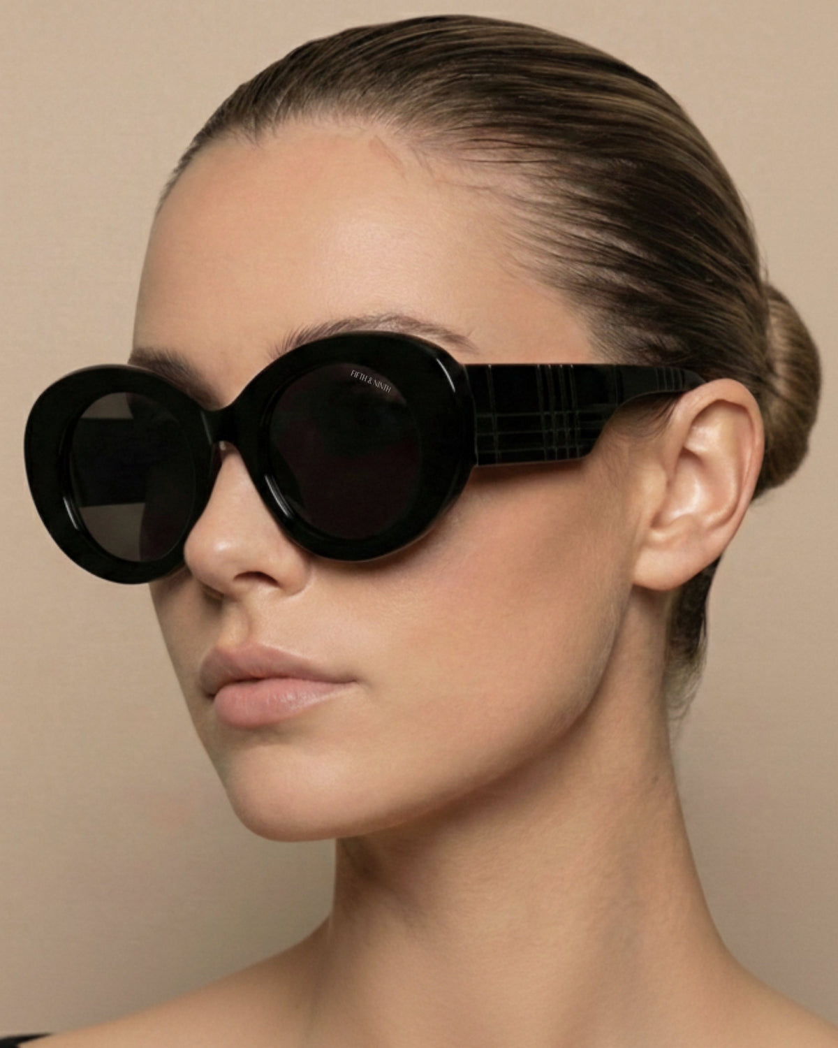 molly goggles Molly
