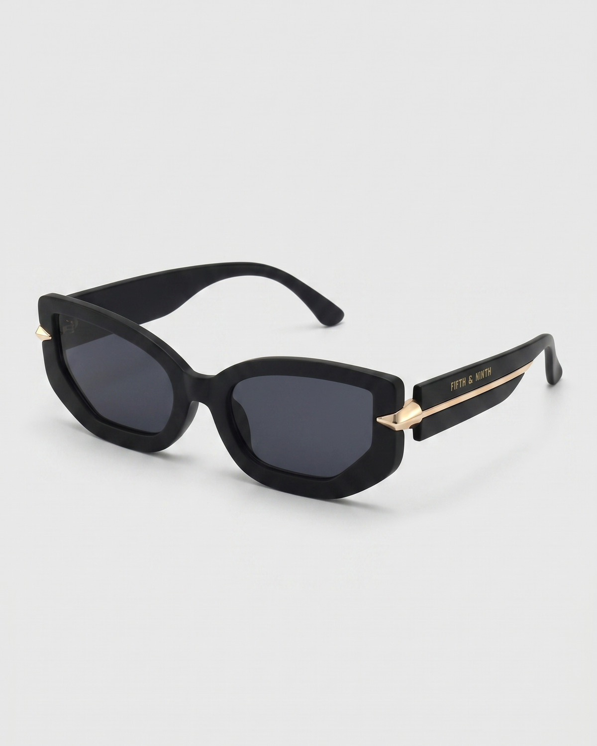 Elle | Embellished Polarized Sunglasses | Fifth & Ninth  display picture 3